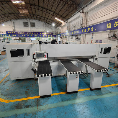 16.5kw 전력 컴퓨터화 된 CNC 자동 목재 패널 절단 빔 자루 목재 작업