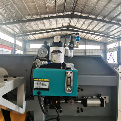 11KW-22KW 메인 모터 파워 MJ400 목재 절단 바퀴와 수평 밴드 톱 기계