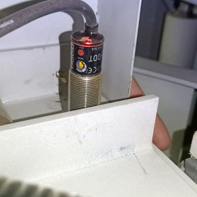 수평 덩어리 두 개의 머리 톱 나무 절단 기계 최대 작업 폭 mm 400mm