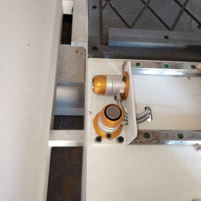 맞춤형 PDM780 자동 CNC 드릴링 밀링 센터 8 도구 라이브러리