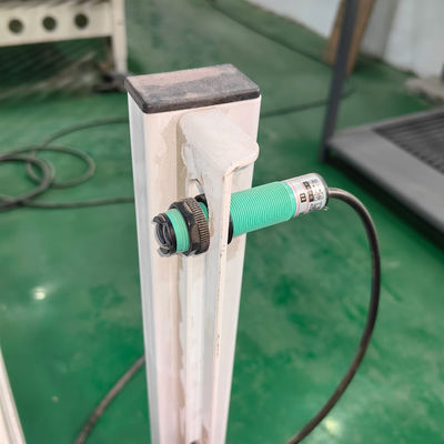 실제 부하 1500kg PDL01 3kw 380v / 50hz 롤러 장치와 함께 수압 전기 리프팅 테이블