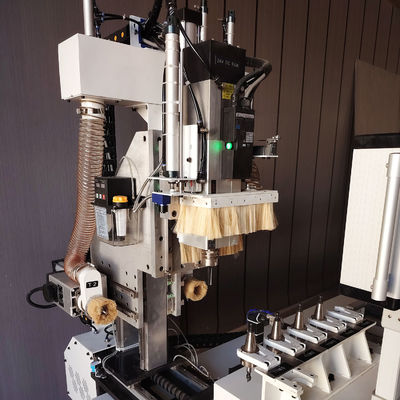 공기 압력 0.6Mpa 나무 밀링 CNC 손잡이 없는 캐비닛 문 벽 캐비닛 통합 처리 센터