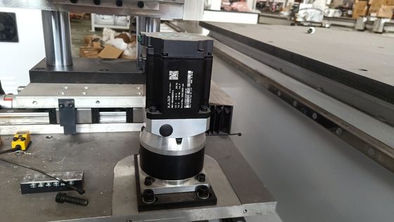 첨단 CNC 문 잠금 구멍 뚫기 힌지 뚫기 기계 750W 세르보 모터 x3