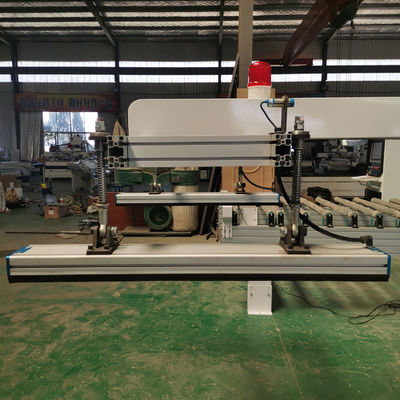 완전 자동 CNC 로봇 팔 기술과 목조 작업의 완벽한 조합