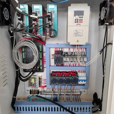 750w 750w 400w 드라이브 서비스 모터 완전히 자동 CNC 잠금 구멍 기계 나무 문