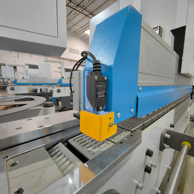 8 기능 0.4-3mm 가장자리 두께와 0.6Mpa 압력을위한 자동 가장자리 띠 기계
