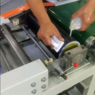 150mm 고무 롤러와 MB400과 함께 나무 장단 단면 접착제 확산 기계