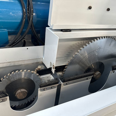 산업 정밀도와 4500kg 무게의 맞춤형 전압 CNC 목재 절단 기계