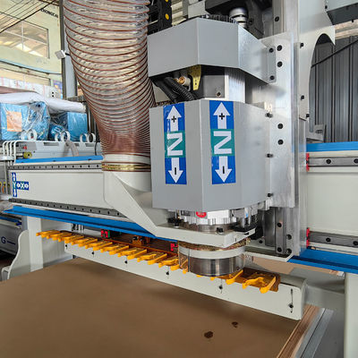 PK1325 ATC 완전 자동 도구 변경 목재 라우터 3 축 CNC 라우터 목재 가구