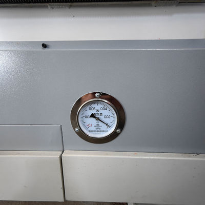 9KW 스핀드 모터 파워 목재 작업 Cnc 목재 라우터 기계 접착재 가구를 절단