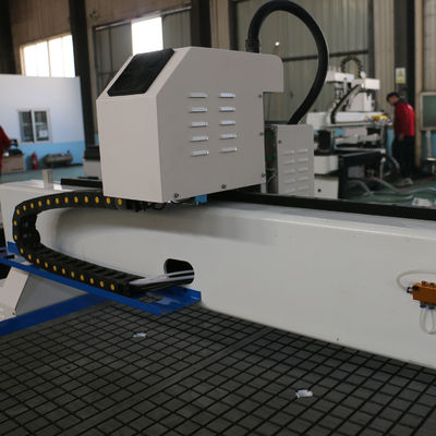 PM1325 0.02mm 위치 정밀도와 함께 CNC 목조광고 조각 기계
