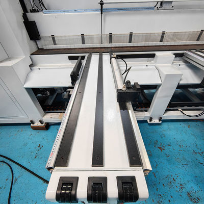 3800 KG MJ6230B CNC 수평 자동 목재 작업 목재판 절단용 빔 톱