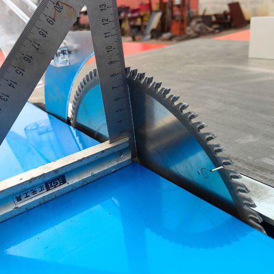 2300mm 나무 절단 기계 슬라이딩 테이블 패널 톱과 80mm Max.Cutting 높이