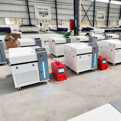 작동하기 쉬운 PM-WD 1500 CNC 알루미늄 철강 섬유 레이저 웰더 커터 클리너 2kw