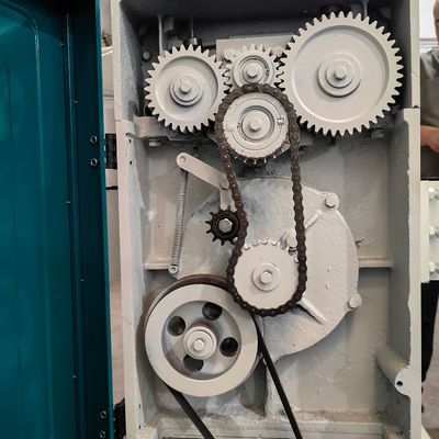 목재 단일 측면 평면 기계 최소 평면 두께 8mm 전압 380V 50Hz 3 단계