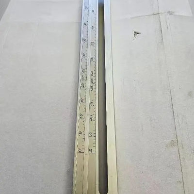 작동하기 쉬운 45도 직선 선제 정밀 패널 톱과 슬라이딩 테이블 톱