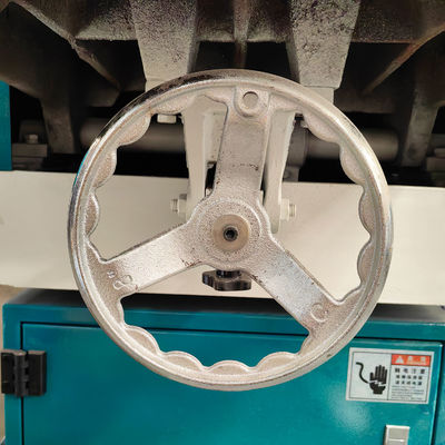 400mm Max.Planing 너비 자동 나무 표면 평면 기계 MBZ524A 고 정밀