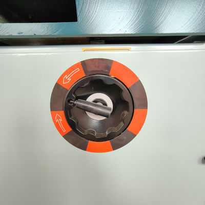 목재 작업 기계 자동 스핀드 포머 목재 모양력 4kW 무게 600kg