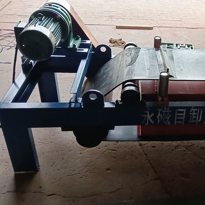 500mm 벨트 산업 광업 롤 자체 배하 자석 분리기 고 용량