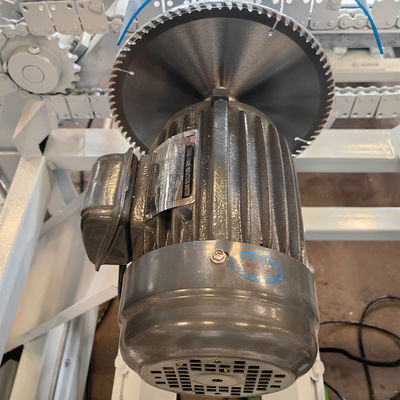 1350-1500mm 가공 길이 목재 빗자루 막대기 목재 빗자루 제작 기계 건설 공사