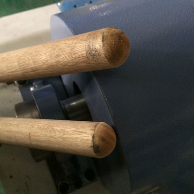 커스터마이징 1200-1350mm 둥근 목재 막대기 끝 나선 모양 핸들 절단 기계
