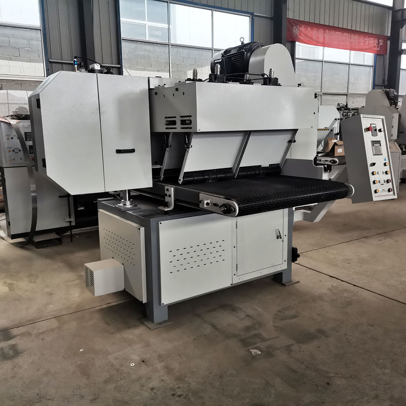 650mm 너비 중량 수평 밴드 톱 기계 18.5kw 톱 바퀴 모터 힘