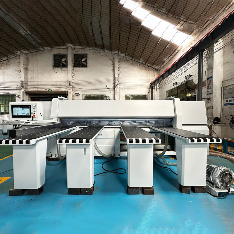 6300x7500x1900mm CNC 목재 절단 기계 가구 캐비닛 전자 자루를 만드는
