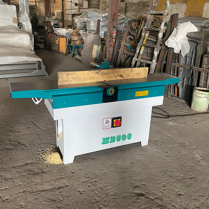 휴대용 목재 손 표면 평형 목재 기계 300KG 무게 4mm Max.Planing 깊이 자동화